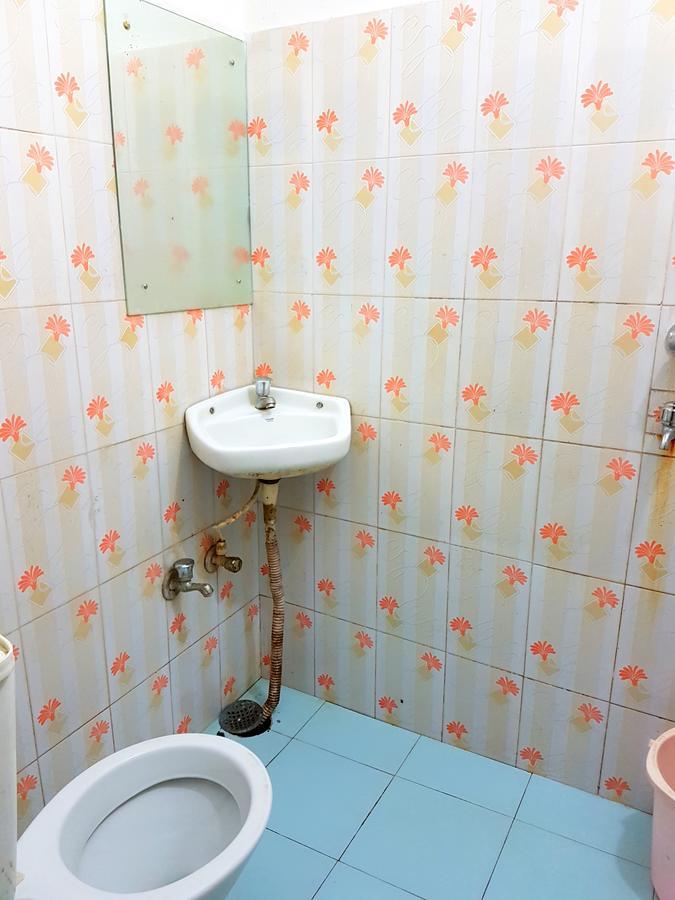 Hotel Swarg プリ エクステリア 写真